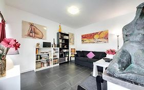 Rhome Apartments Leonina